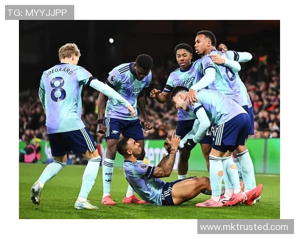 欧联杯激战巴萨逆转曼城补时绝杀引发全场狂欢战术解析