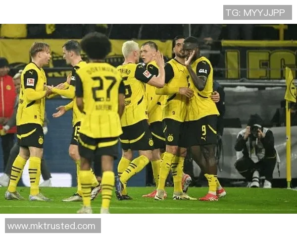 德甲激战波尔图与多特蒙德平局点球大战引发全场热烈反响