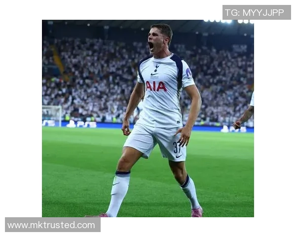 英超激战巴萨险胜热刺争议判罚引发全场热议与球迷怒火