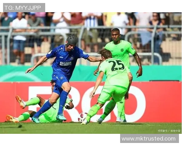 国王杯精彩对决那不勒斯与莱比锡激战成平局乌龙球成比赛转折点 国王杯精彩对决那不勒斯与莱比锡激战成平局乌龙球成比赛转折点