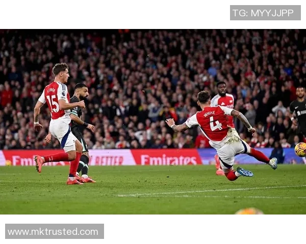 阿森纳逆袭巴萨6-2震惊世界杯赛场十大经典进球回顾