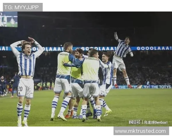 友谊赛精彩回顾皇马三球完胜曼联乌龙球引发争议与热议