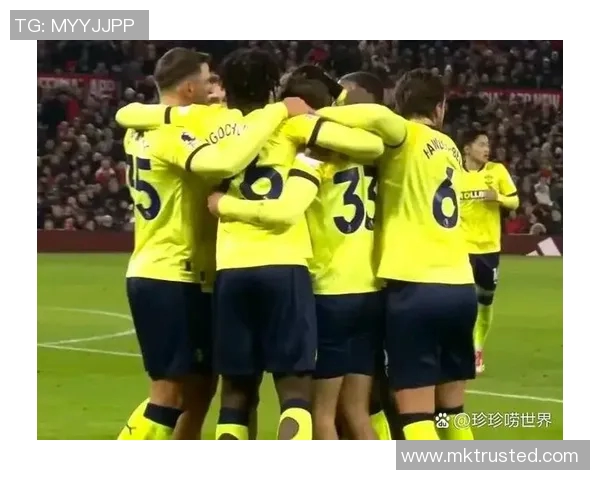英超惊天冷门多特蒙德狂胜切尔西六比二乌龙球引发全场欢呼 英超惊天冷门多特蒙德狂胜切尔西六比二乌龙球引发全场欢呼
