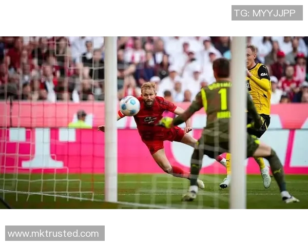 德甲惊天冷门那不勒斯4-0狂胜拜仁引发全场震惊