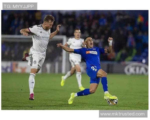 西甲精彩对决那不勒斯三球逆转波尔图全场沸腾数据分析揭秘 西甲精彩对决那不勒斯三球逆转波尔图全场沸腾数据分析揭秘