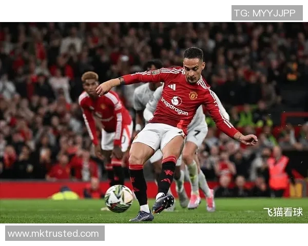 世界杯历史冷门马竞与曼联激战成平局全场沸腾