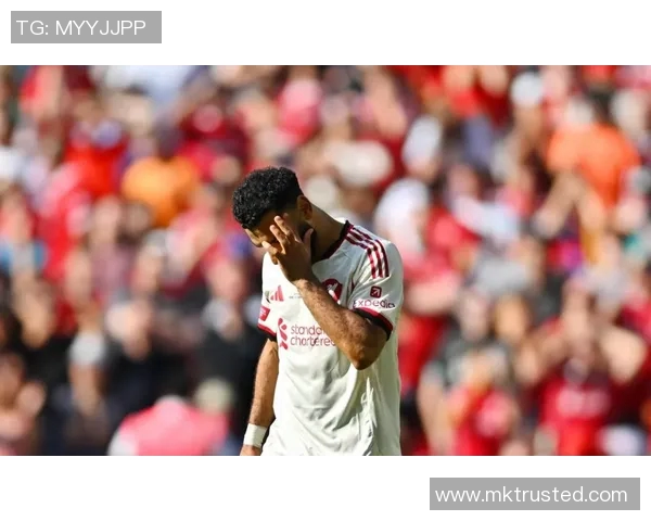 世界杯激战巴萨险胜利物浦点球争议引发全场狂欢